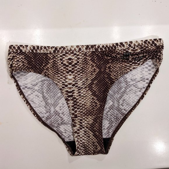 Snakeskin Print Tankini Set with Beaded Detailing - Picture 5 of 9